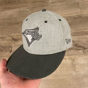 Blue Jays New Era Hat, size 7 ⅜ gray.